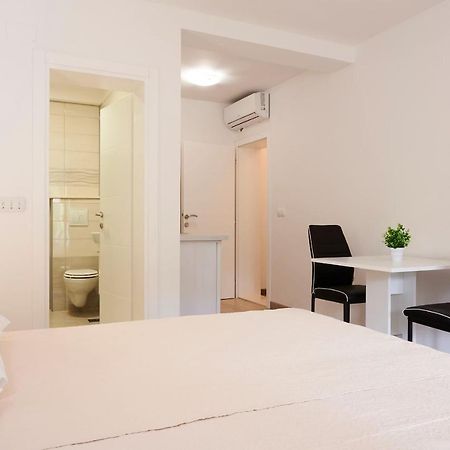 Cutan Apartment Trogir Exterior photo