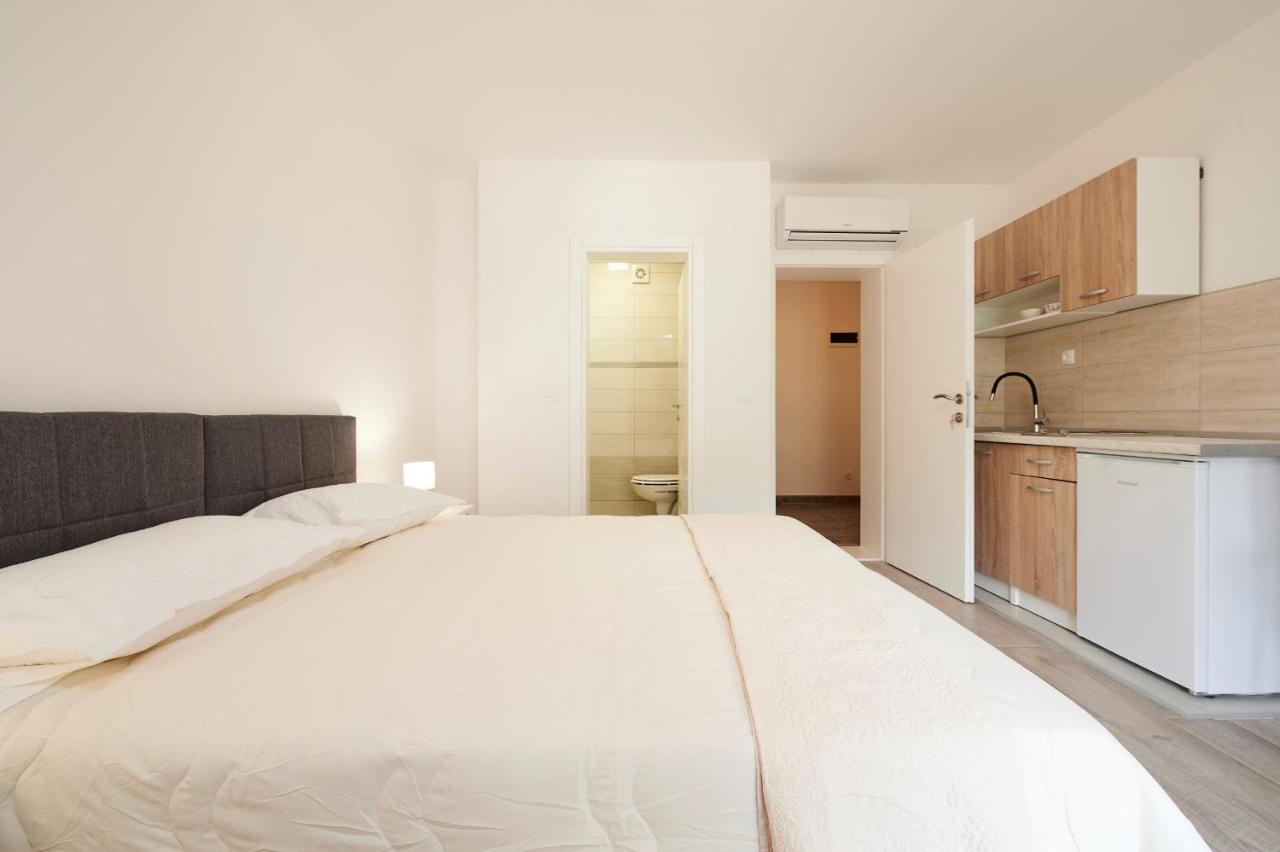 Cutan Apartment Trogir Exterior photo