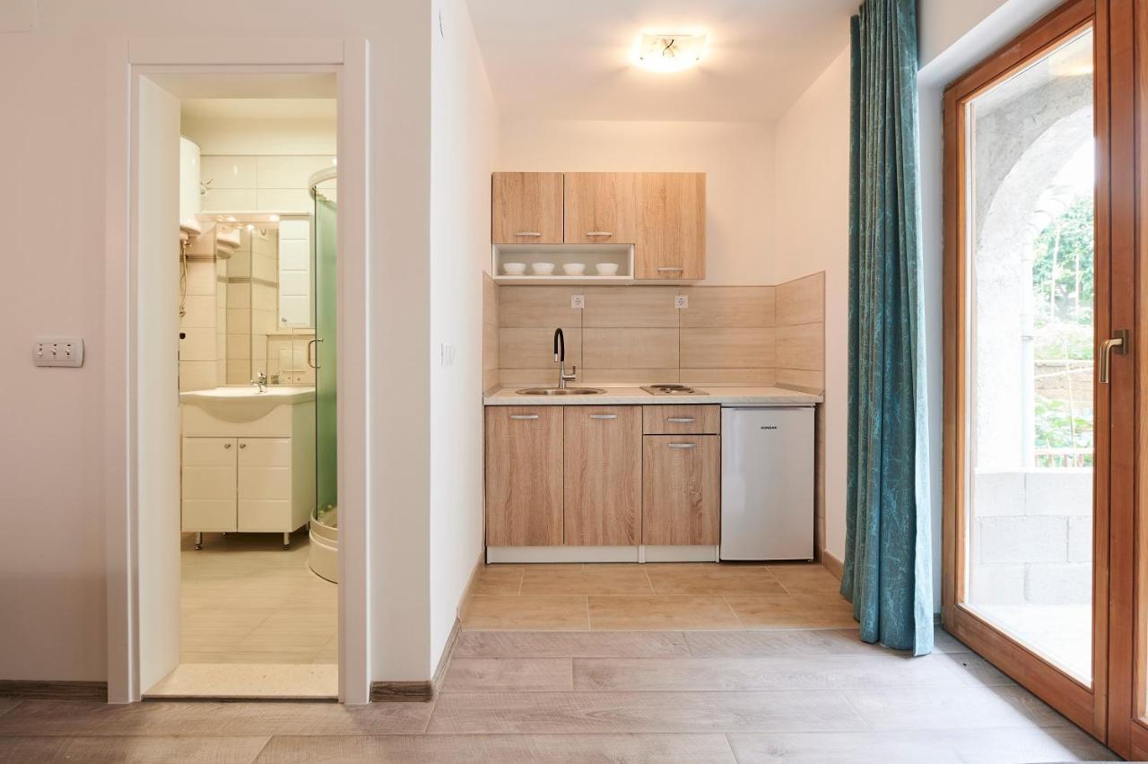 Cutan Apartment Trogir Exterior photo