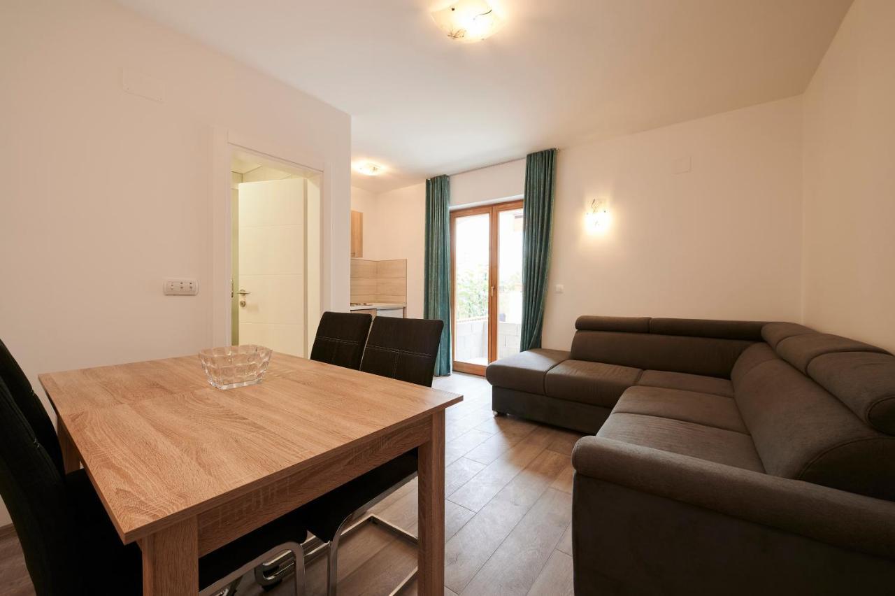 Cutan Apartment Trogir Exterior photo
