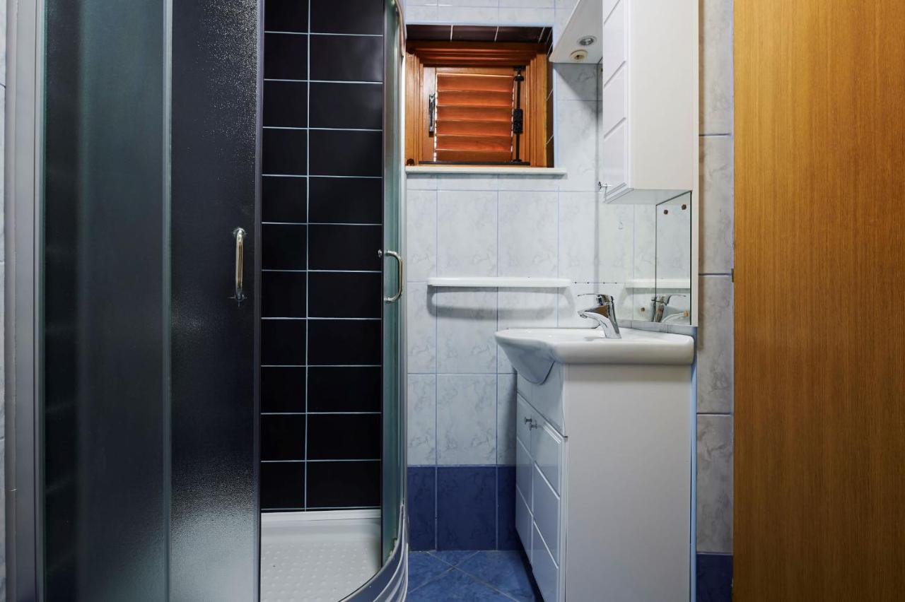 Cutan Apartment Trogir Exterior photo
